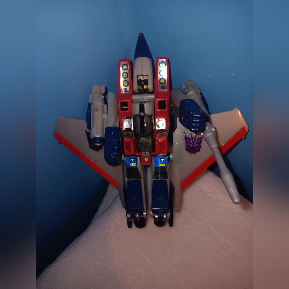 Vintage Hasbro 2002 Transformers Generation One Starscream Pre-owned